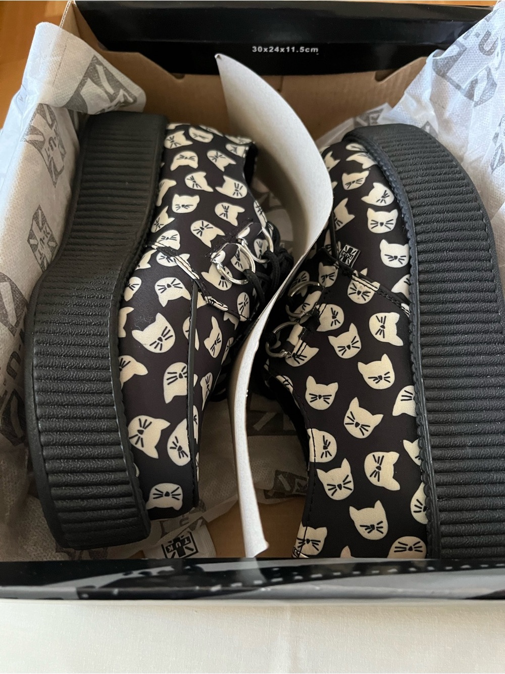 KITTY CAT PLATFORMS!! TUK VIVA CREEPERS PLATFORM SNEAKERS, NEW IN BOX SIZE 7
